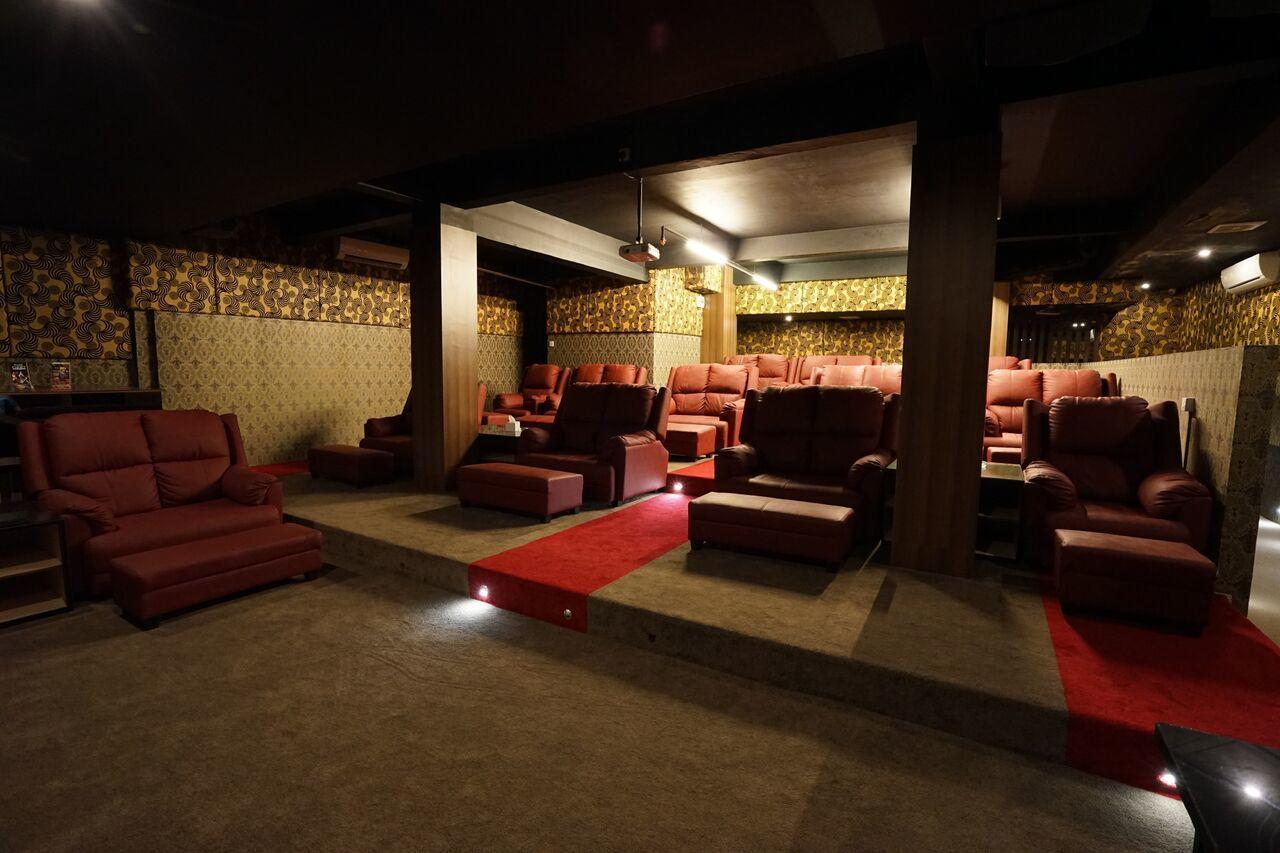 The L Hotel Entertainment Batam Exterior photo