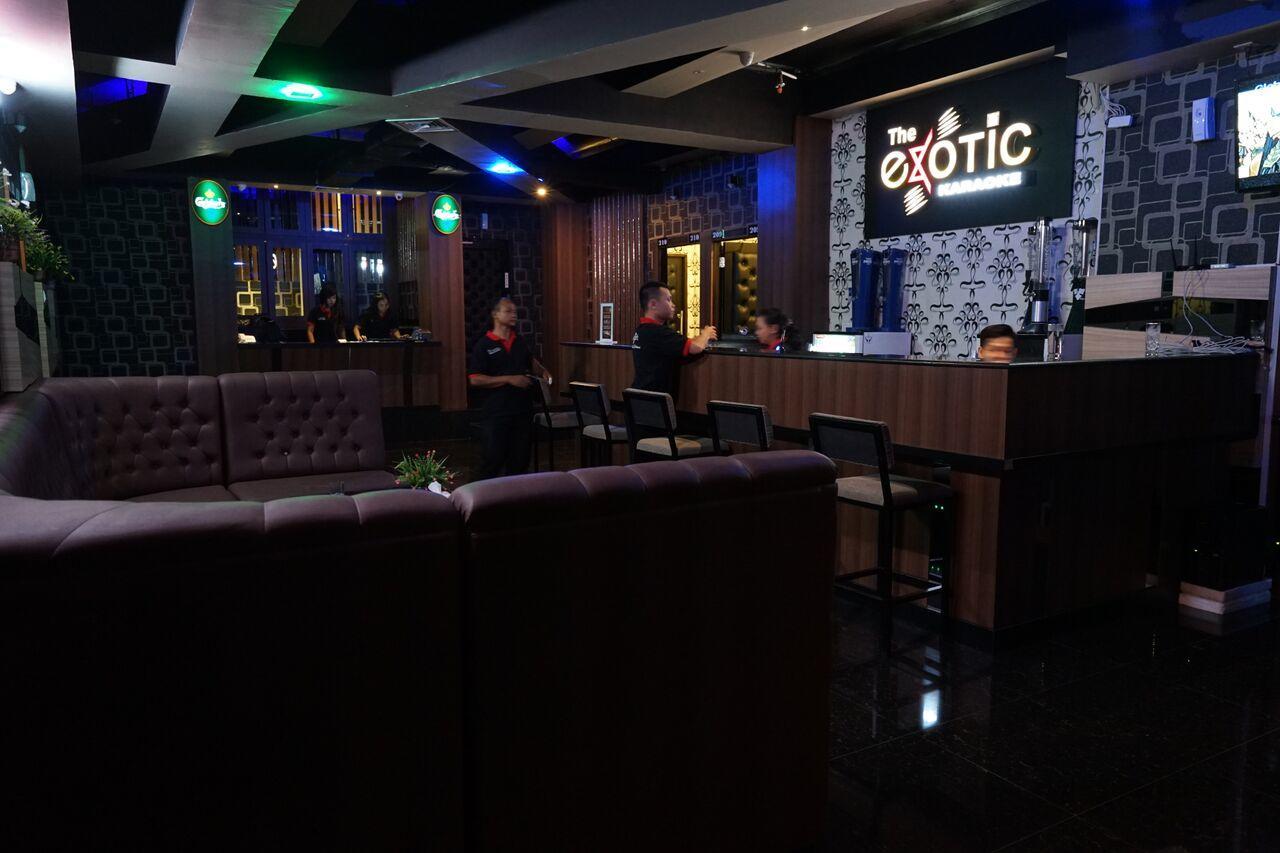 The L Hotel Entertainment Batam Exterior photo