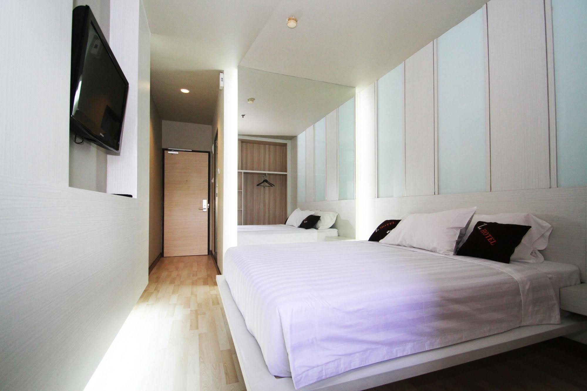 The L Hotel Entertainment Batam Exterior photo